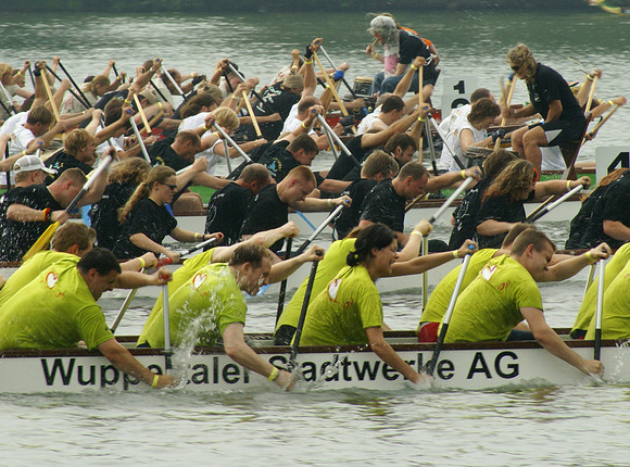 2007 - Drachenbootrennen_Der Start